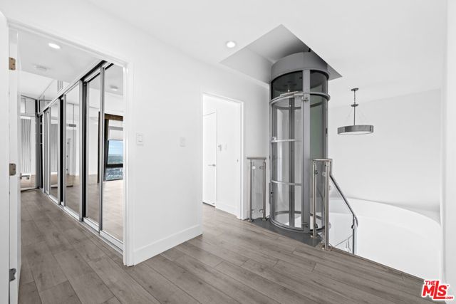 4267 Marina City Dr, Marina Del Rey, CA 90292