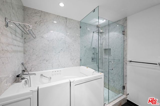 4267 Marina City Dr, Marina Del Rey, CA 90292