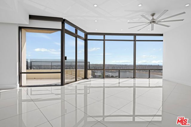 4267 Marina City Dr, Marina Del Rey, CA 90292