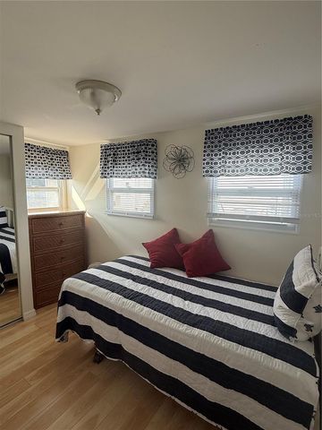 716 CAREFREE, Venice, FL 34285