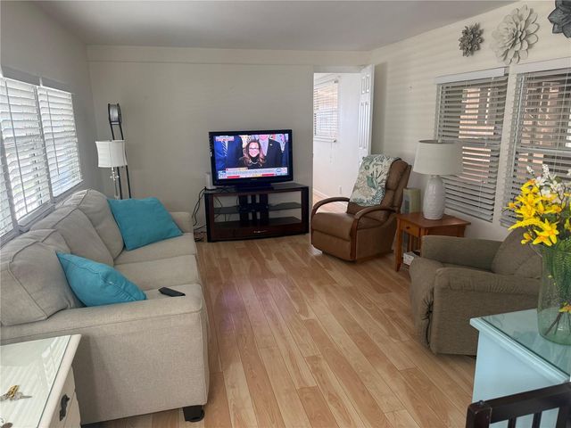 716 CAREFREE, Venice, FL 34285