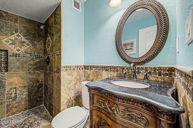 4307 E SOUTHERN Avenue, Phoenix, AZ 85042
