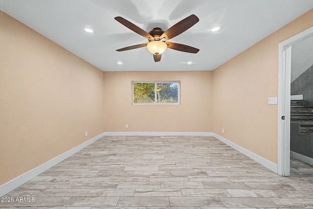 4307 E SOUTHERN Avenue, Phoenix, AZ 85042