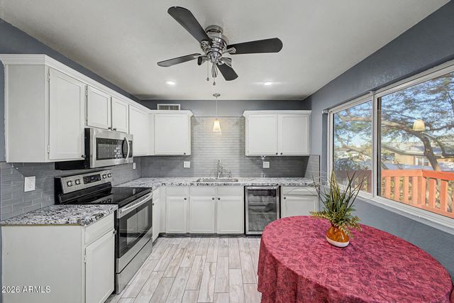 4307 E SOUTHERN Avenue, Phoenix, AZ 85042
