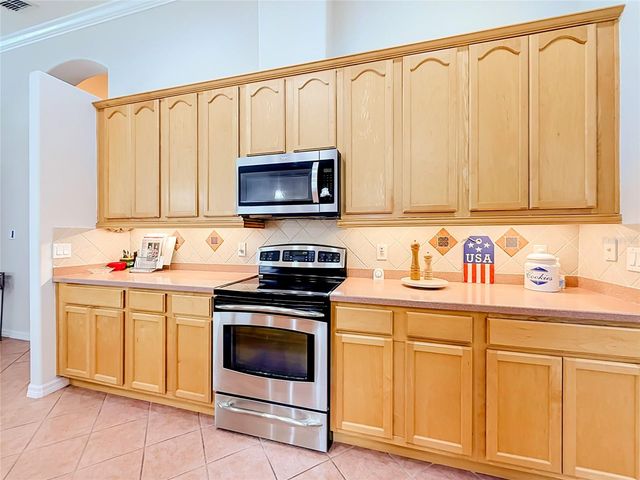 24044 PEEKSKILL STREET, Leesburg, FL 34748