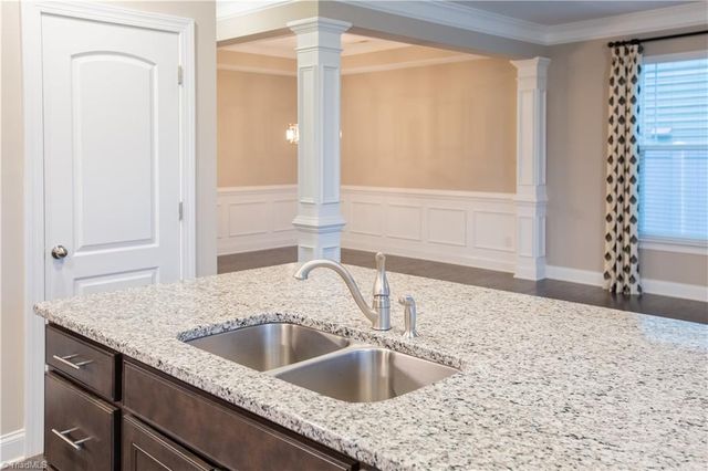 218 Crane Creek Way, Lexington, NC 27295