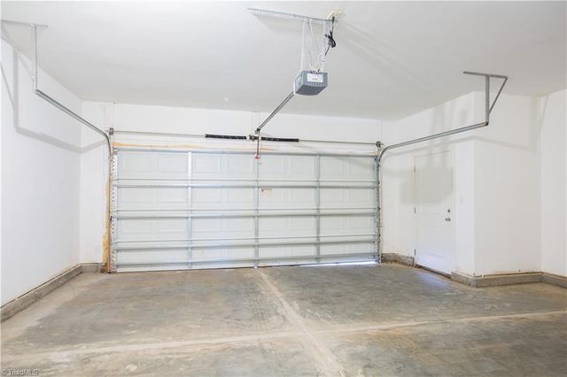 218 Crane Creek Way, Lexington, NC 27295