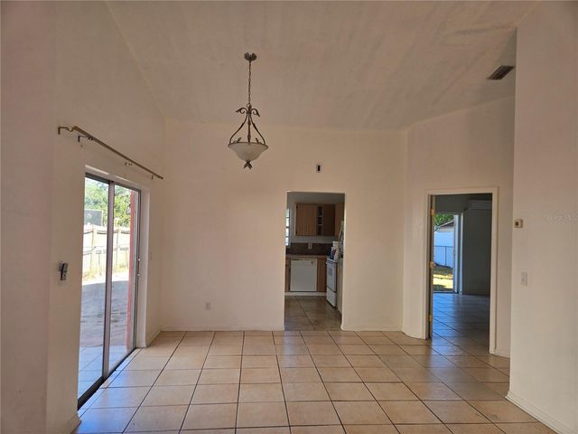 9224 CAMINO VILLA BOULEVARD, Tampa, FL 33635