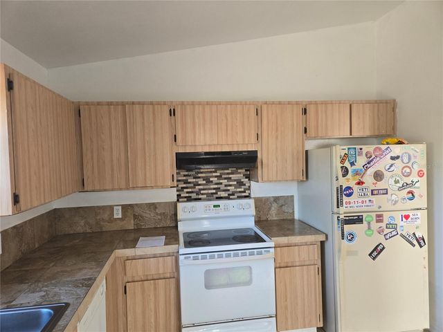 9224 CAMINO VILLA BOULEVARD, Tampa, FL 33635