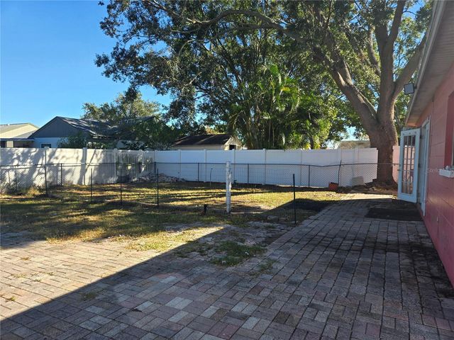 9224 CAMINO VILLA BOULEVARD, Tampa, FL 33635