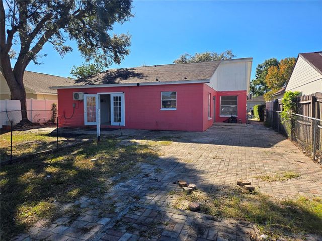 9224 CAMINO VILLA BOULEVARD, Tampa, FL 33635