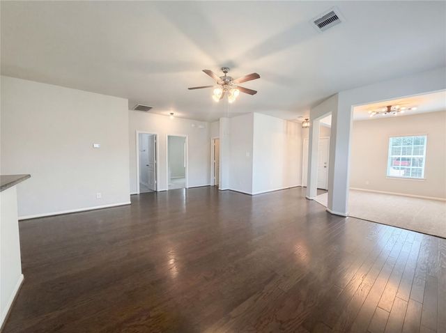 1038 Cash Street, Alvin, TX 77511