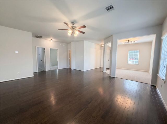 1038 Cash Street, Alvin, TX 77511