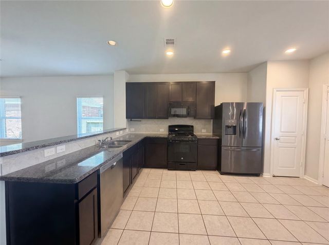 1038 Cash Street, Alvin, TX 77511