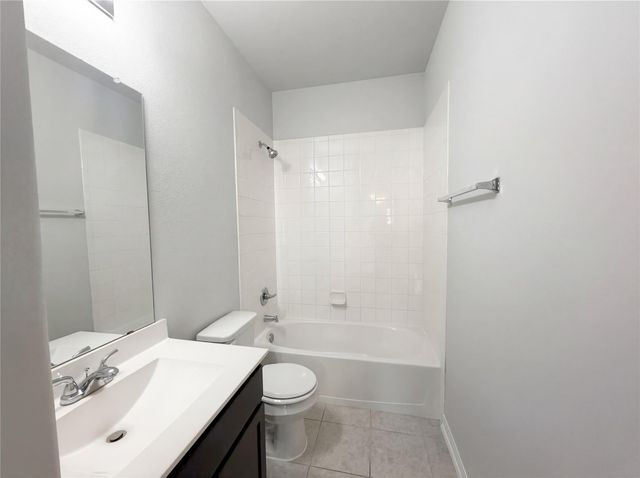 1038 Cash Street, Alvin, TX 77511