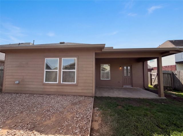 1038 Cash Street, Alvin, TX 77511