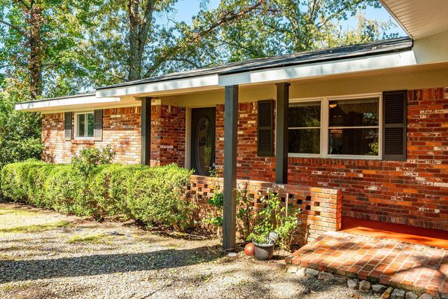 140 & 142 Mountain Laurel Lane, Hot Springs, AR 71913