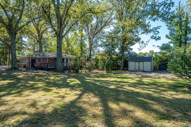 140 & 142 Mountain Laurel Lane, Hot Springs, AR 71913