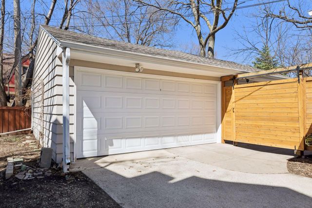 4012 Linden Hills Boulevard, Minneapolis, MN 55410