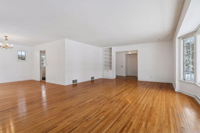 4012 Linden Hills Boulevard, Minneapolis, MN 55410