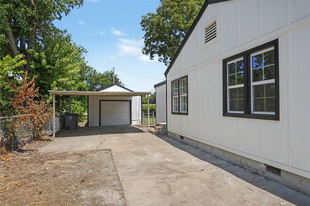 4951 W 1st Street, Tulsa, OK 74127