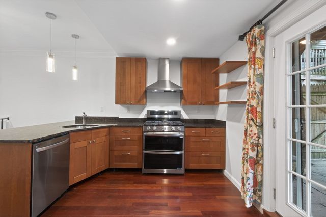 102 Old Harbor Street A, Boston, MA 02127