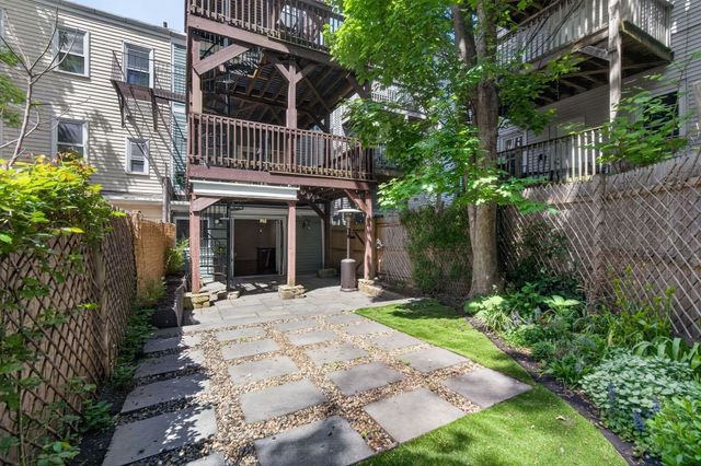 102 Old Harbor Street A, Boston, MA 02127