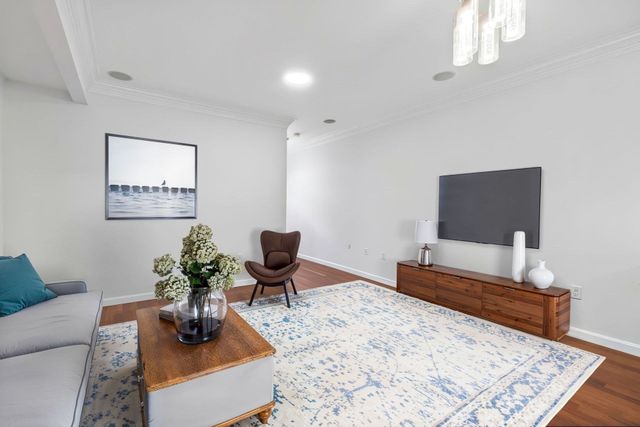 102 Old Harbor Street A, Boston, MA 02127