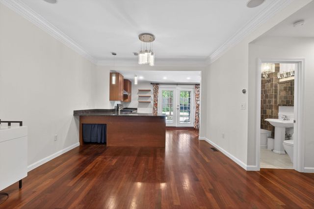 102 Old Harbor Street A, Boston, MA 02127