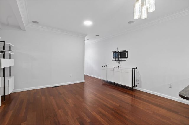 102 Old Harbor Street A, Boston, MA 02127
