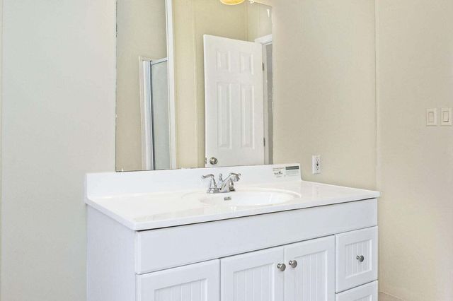 164 E Jonquil Avenue, Defuniak Springs, FL 32433