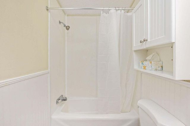 164 E Jonquil Avenue, Defuniak Springs, FL 32433