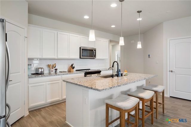 4047 Wild Bloom Road, Seguin, TX 78155