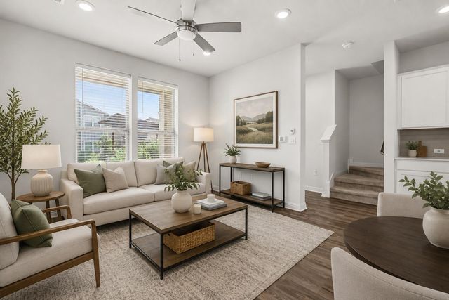 8518 Leroi DR, Austin, TX 78744