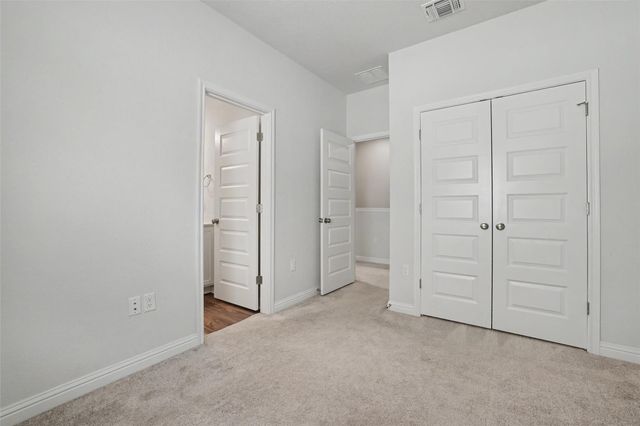 8518 Leroi DR, Austin, TX 78744