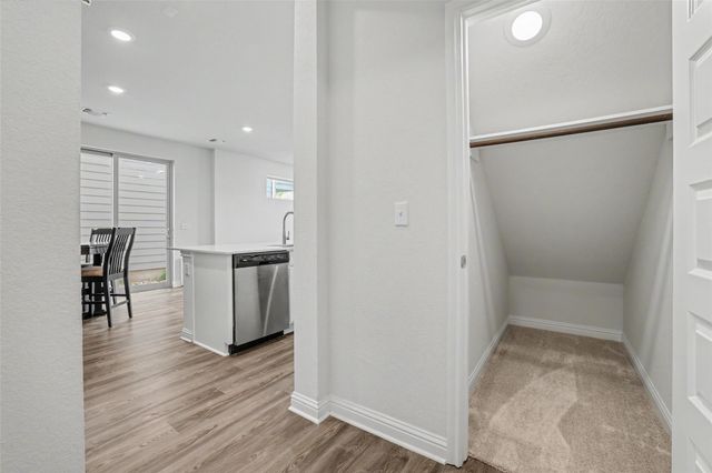8518 Leroi DR, Austin, TX 78744