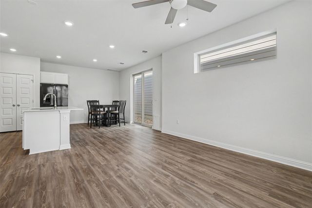 8518 Leroi DR, Austin, TX 78744