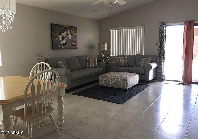 30178 N CORAL BEAN Drive, San Tan Valley, AZ 85143