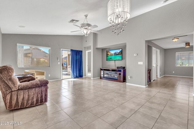 30178 N CORAL BEAN Drive, San Tan Valley, AZ 85143