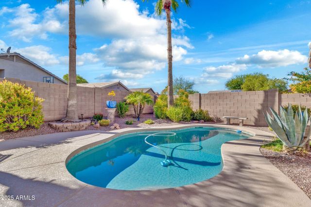 30178 N CORAL BEAN Drive, San Tan Valley, AZ 85143