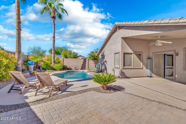 30178 N CORAL BEAN Drive, San Tan Valley, AZ 85143