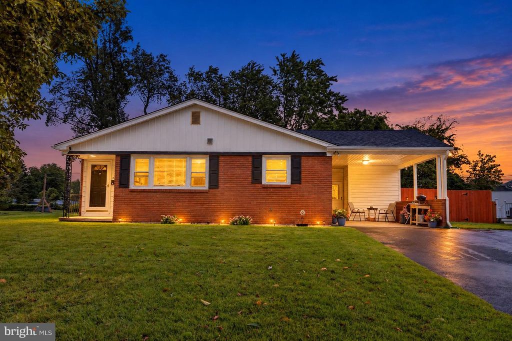 219 GORDY PL, New Castle, DE 19720 — exterior