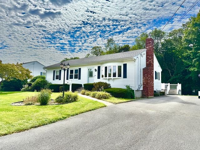 934 Monmouth St, New Bedford, MA 02745