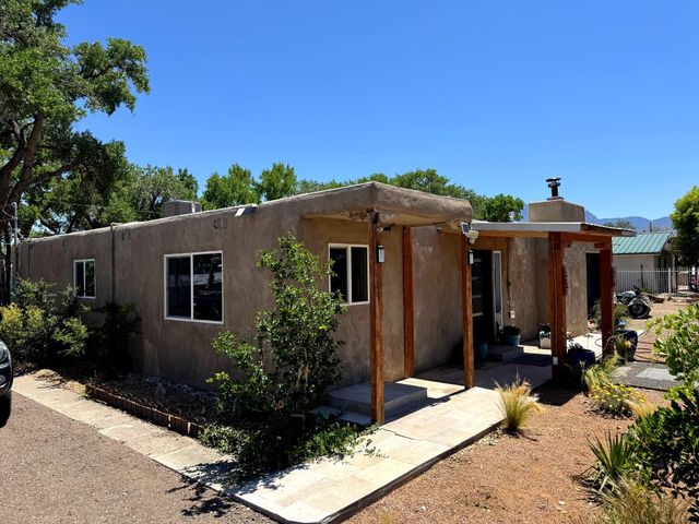 201 MARLOWE Lane, Albuquerque, NM 87113