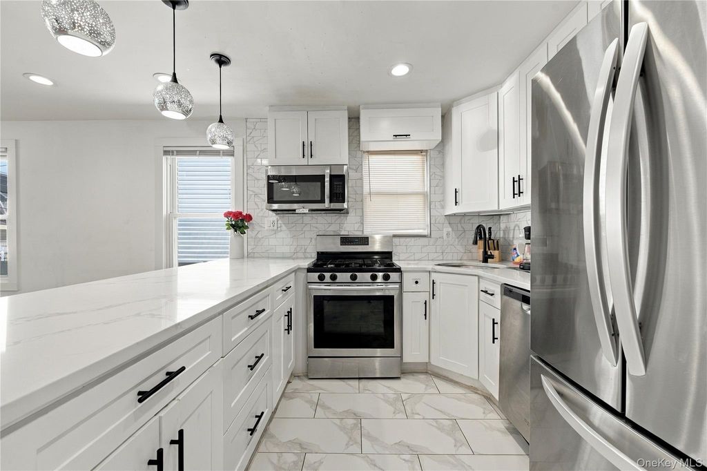 219-24 130 Drive, Springfield Gardens, NY 11413 — photo 5