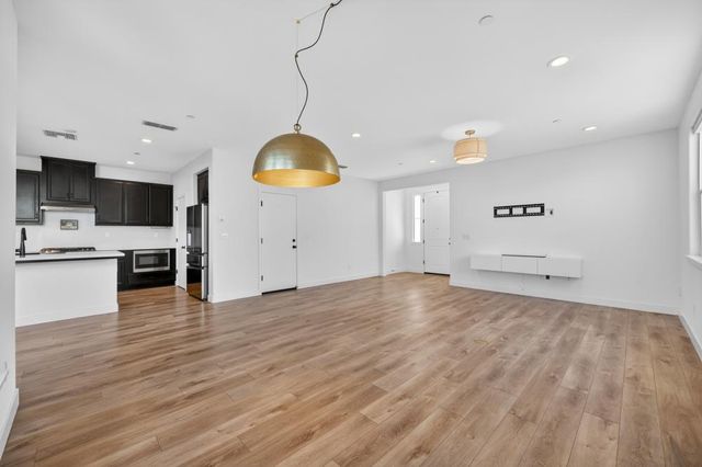 4458 Sierra Pine Way, Rocklin, CA 95677