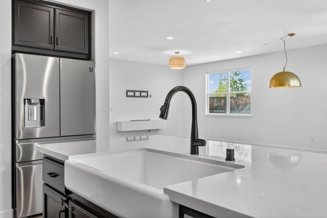 4458 Sierra Pine Way, Rocklin, CA 95677