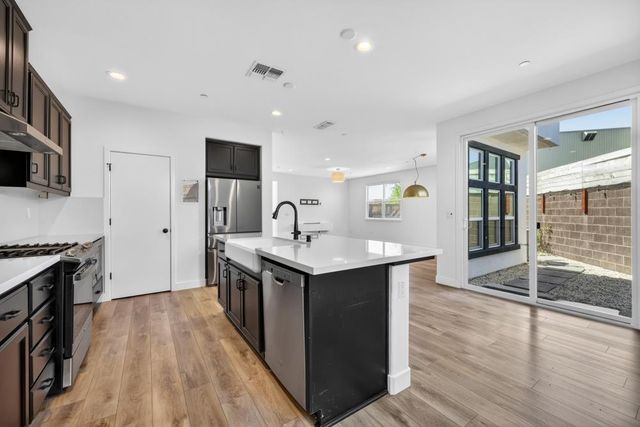 4458 Sierra Pine Way, Rocklin, CA 95677