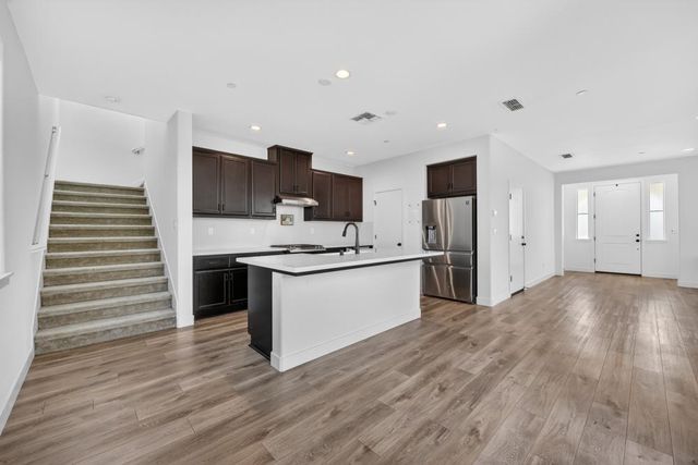 4458 Sierra Pine Way, Rocklin, CA 95677