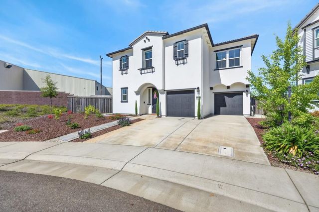 4458 Sierra Pine Way, Rocklin, CA 95677